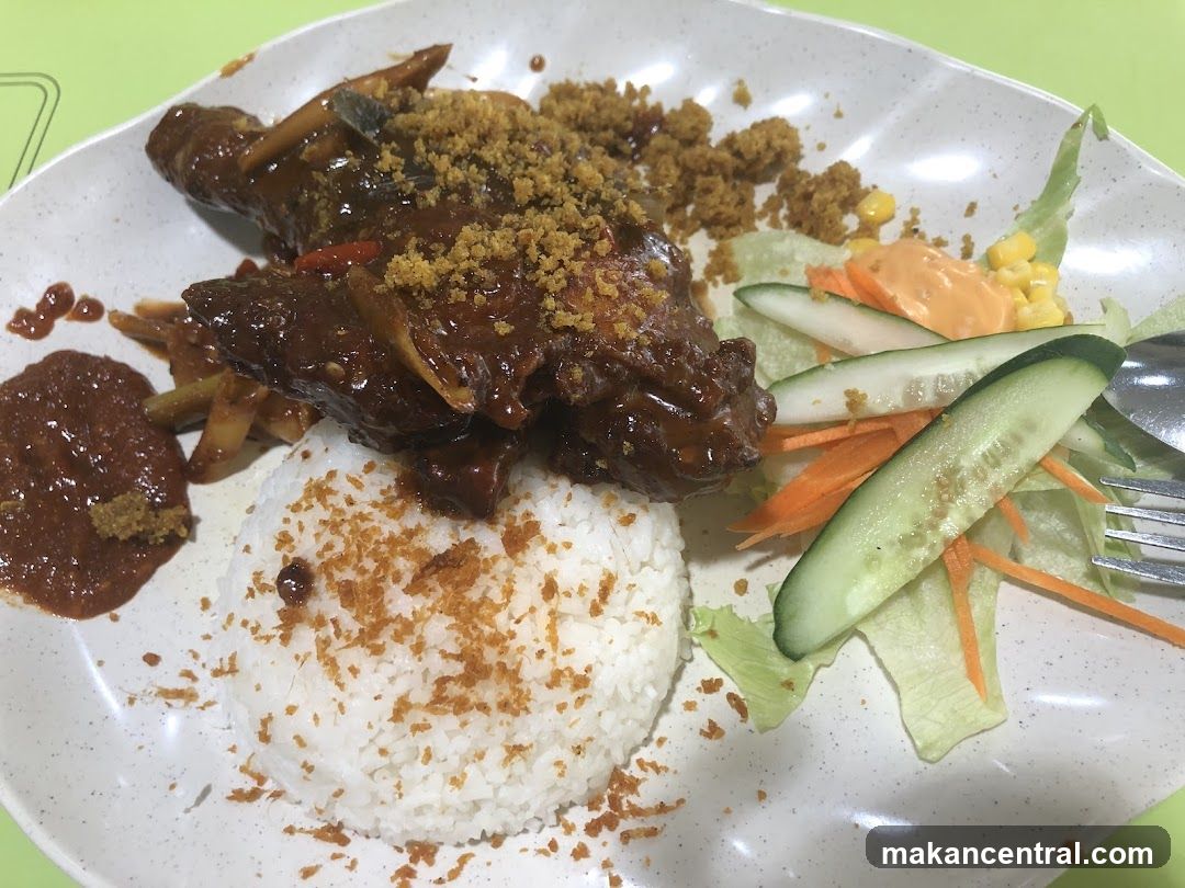 Chicken with Rice and Salad