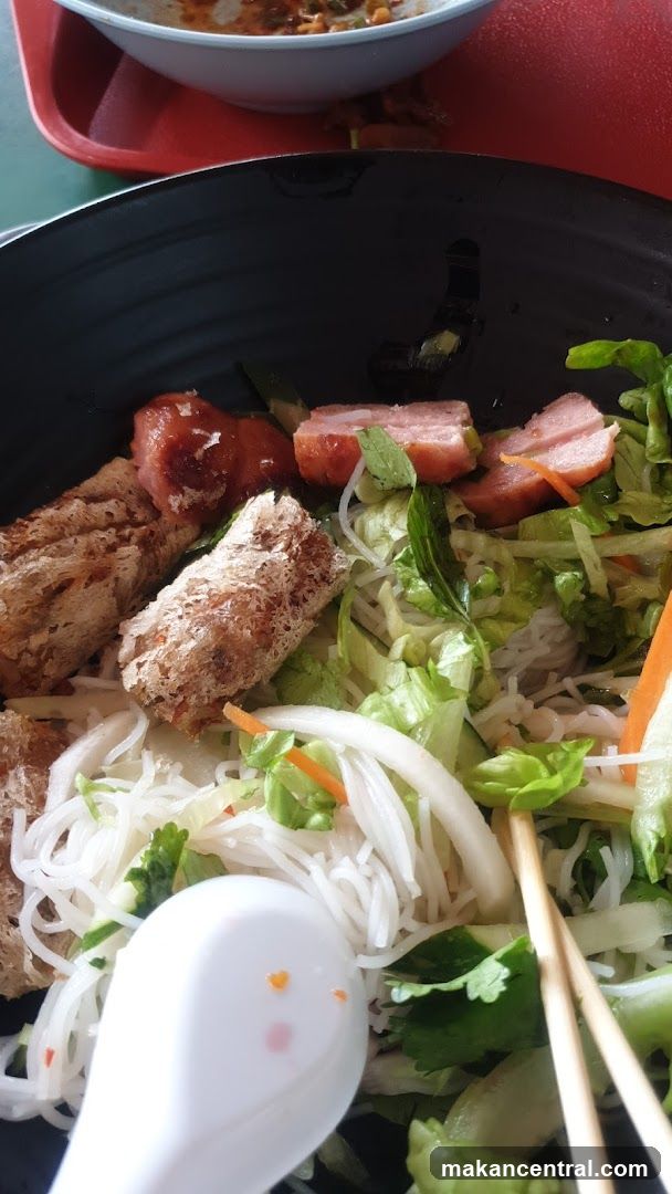 Vietnamese Noodle Salad
