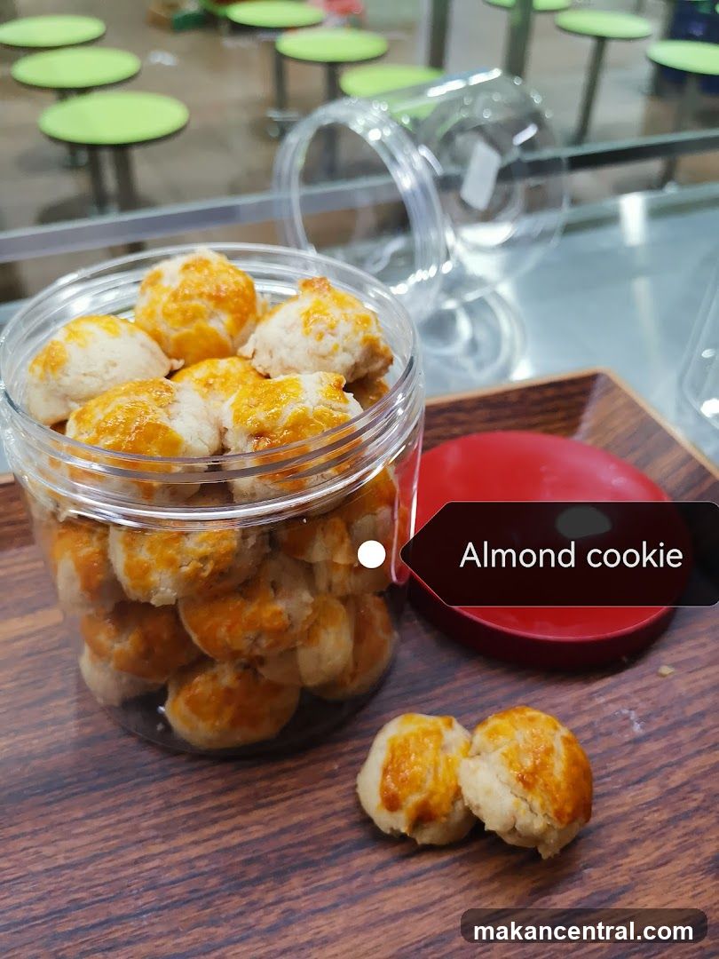 Almond Cookies