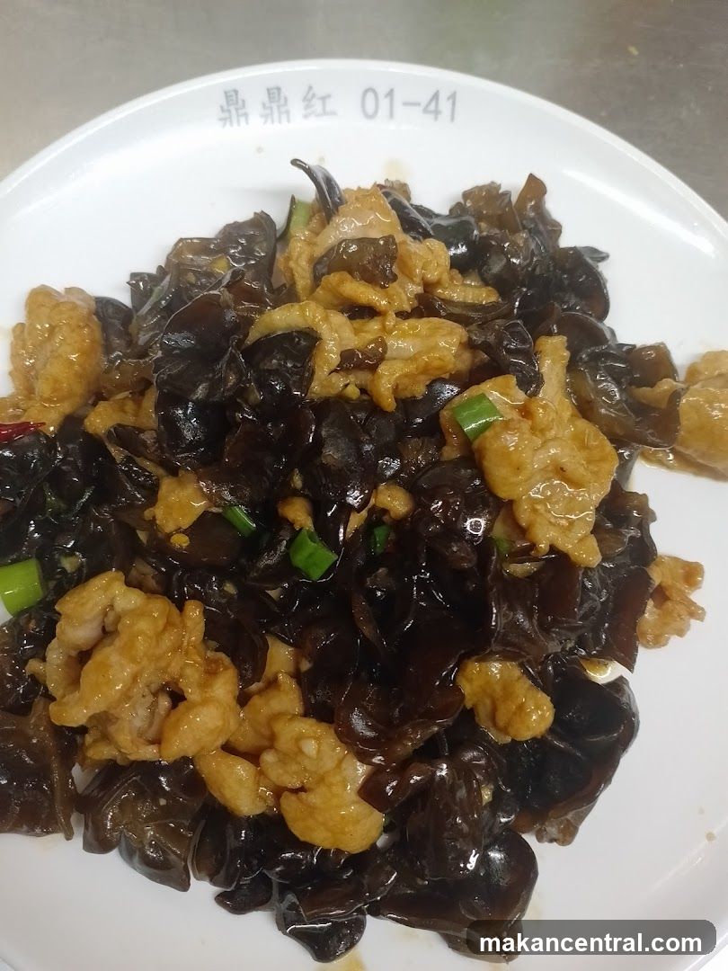 Stir-fried Pork with Wood Ear Mushrooms