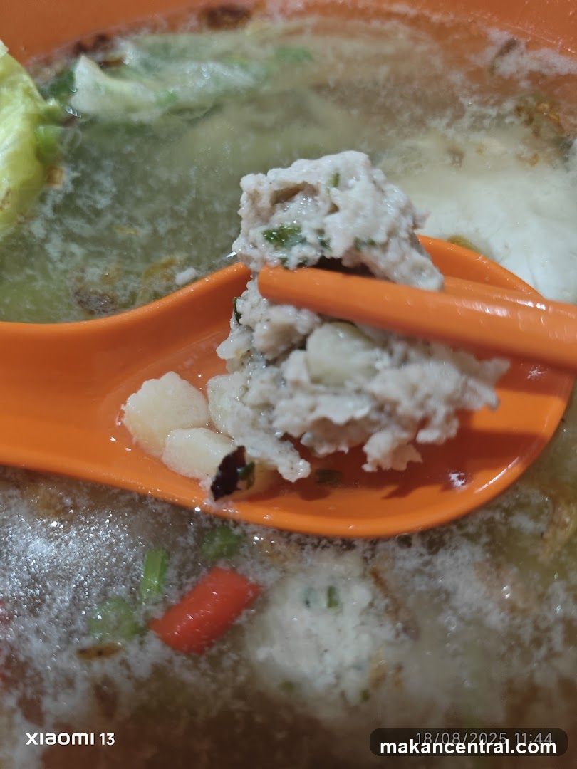 Yong Teochew Sliced Fish Meatball Soup