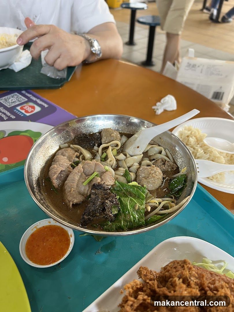 Noodle Soup and Fried Food