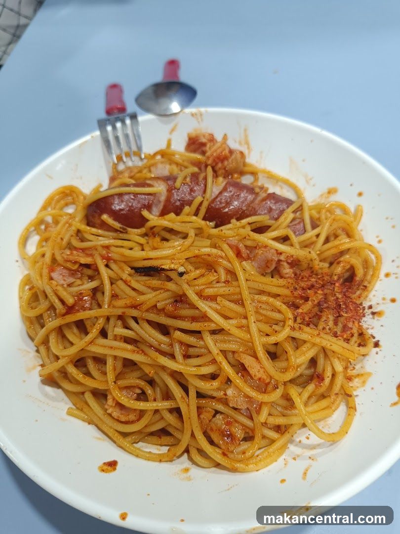 Spaghetti with Sausage and Bacon