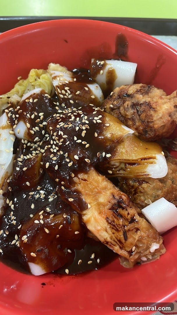 Chee Cheong Fun with Fried Items
