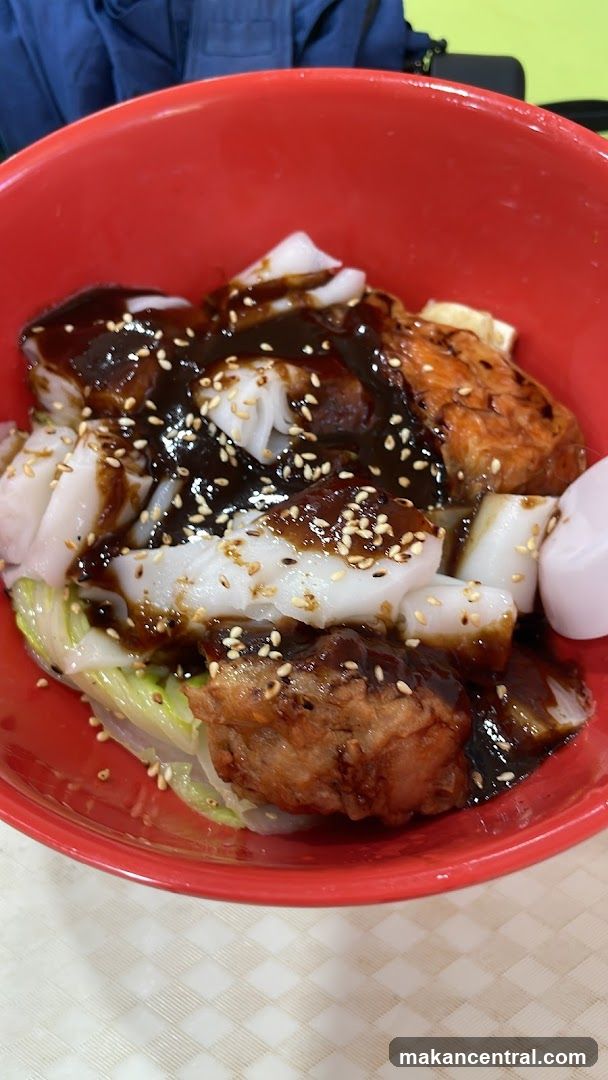 Rice Noodle Roll with Toppings