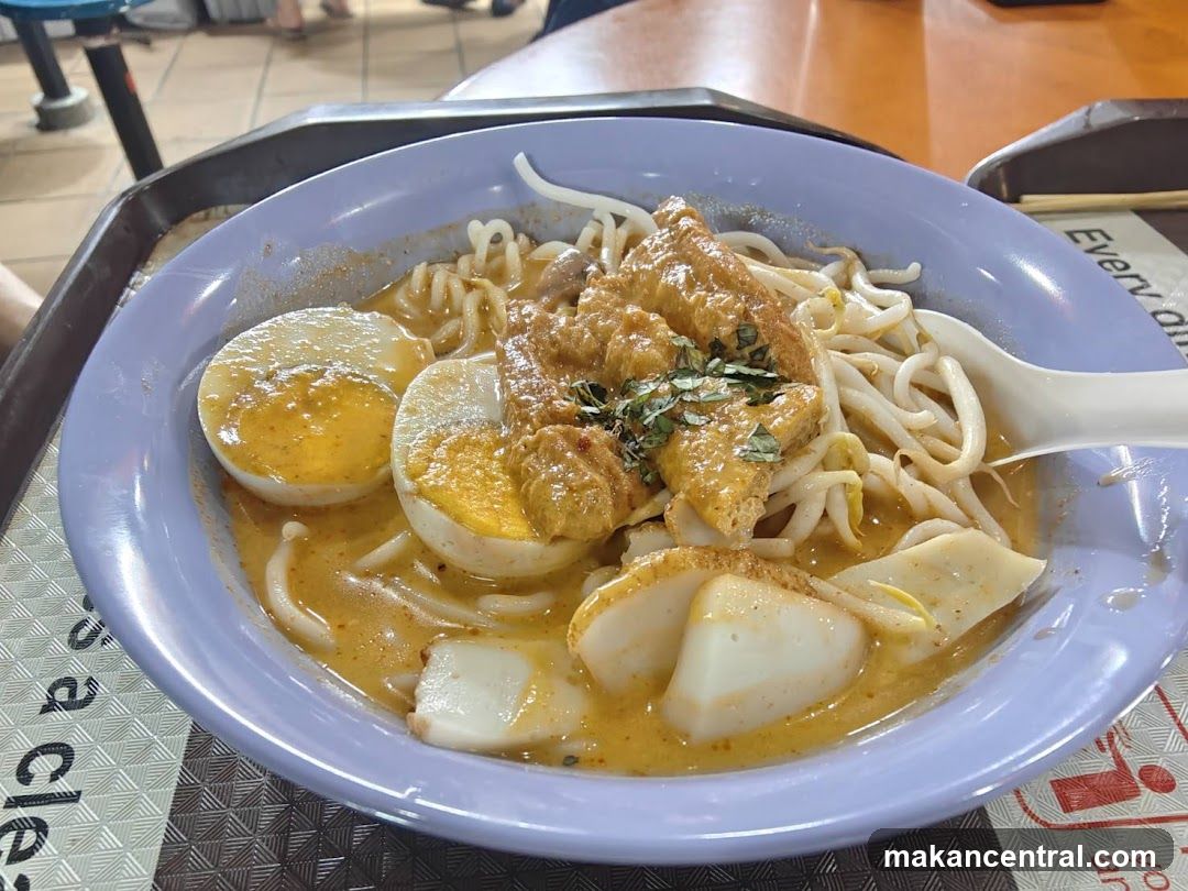 Laksa with Eggs and Fish Cake