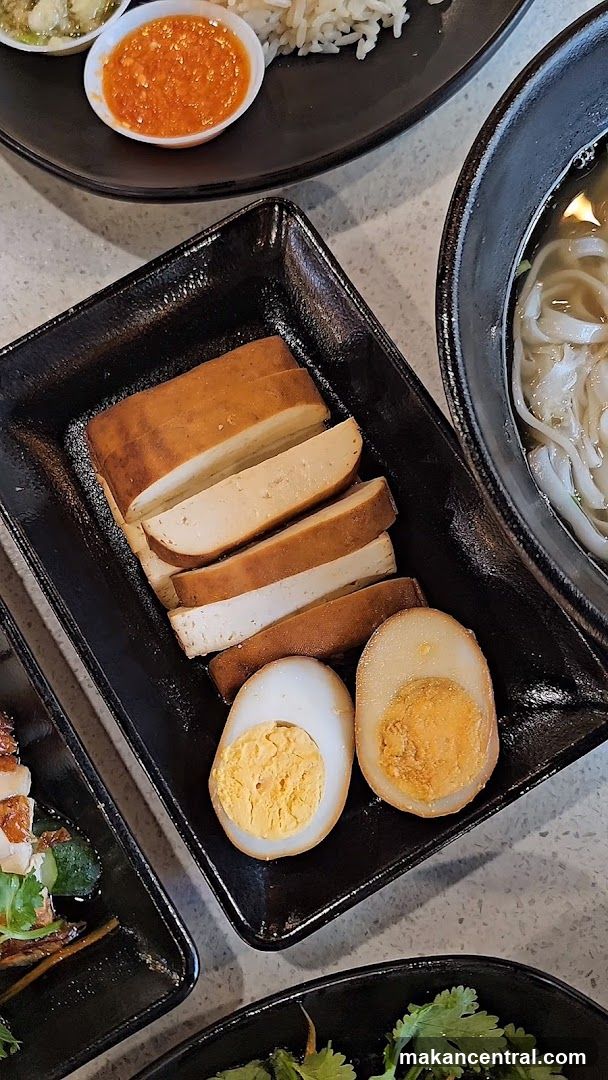 Braised Tofu and Eggs