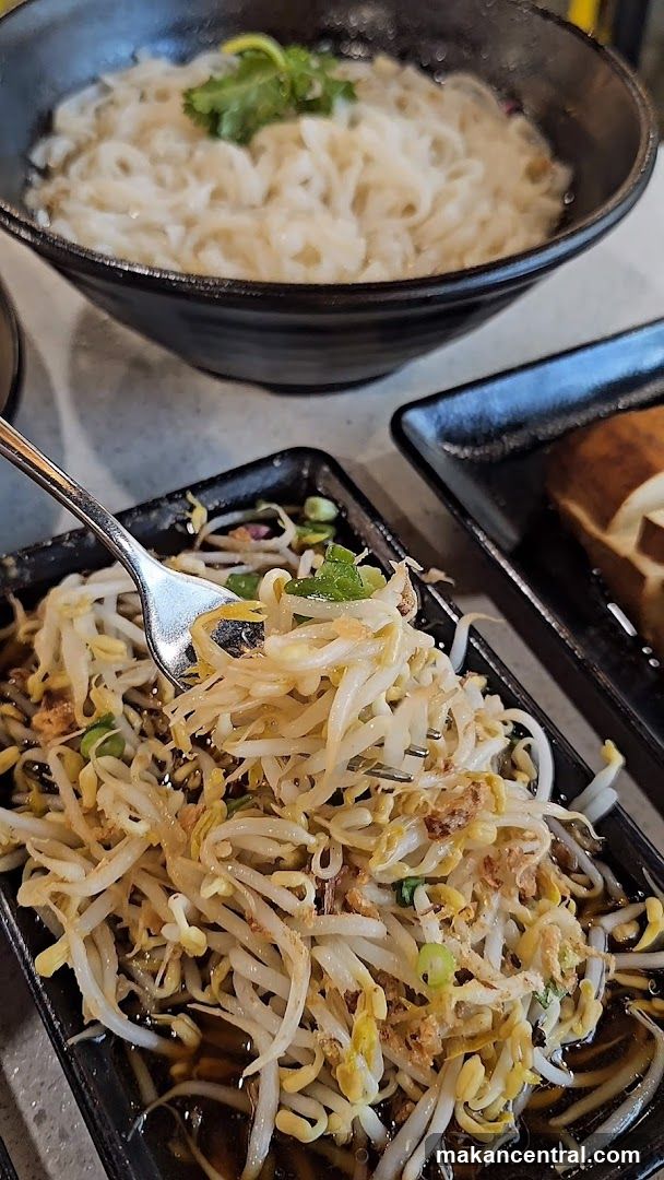 Bean Sprouts and Noodles