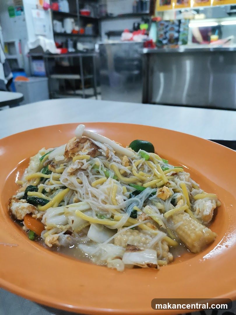Noodles with Vegetables and Mushrooms