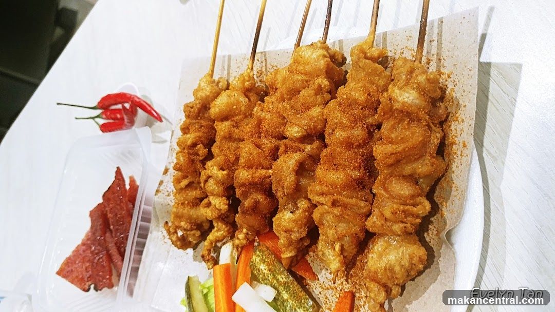 Fried Skewers with Chili and Meat Slices