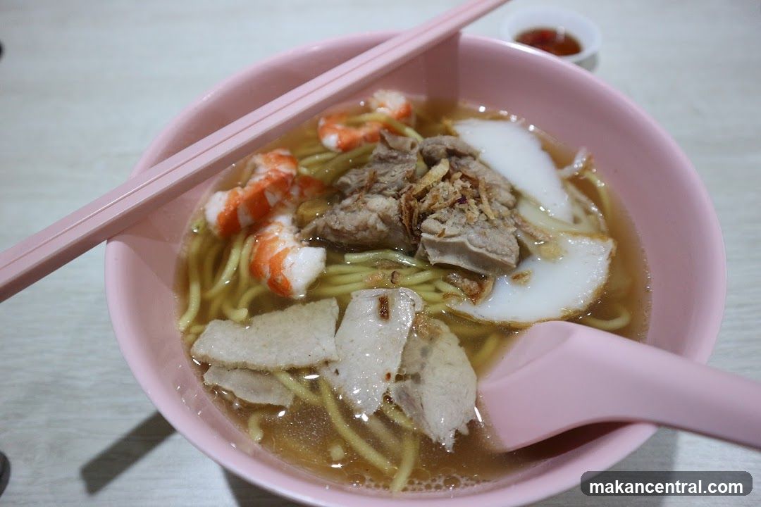 Noodle Soup with Shrimp and Pork