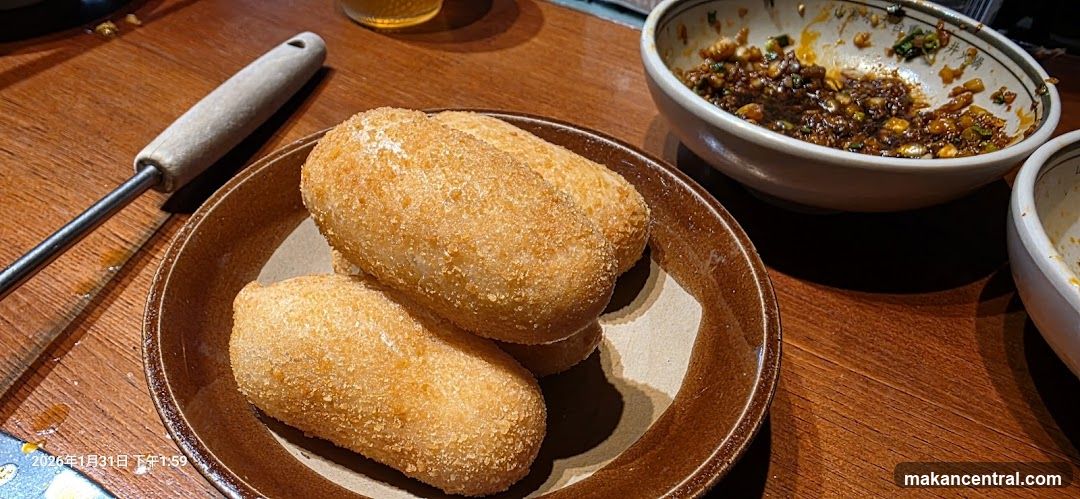 Fried Bread Rolls with Dipping Sauce