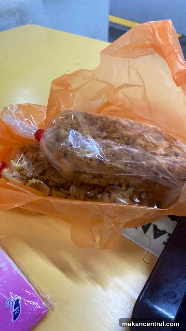 Bread with meat floss