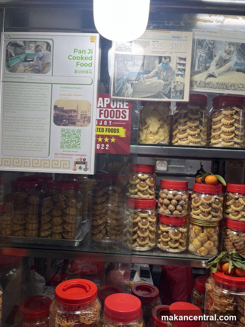 Pan Ji Cooked Food Stall Display