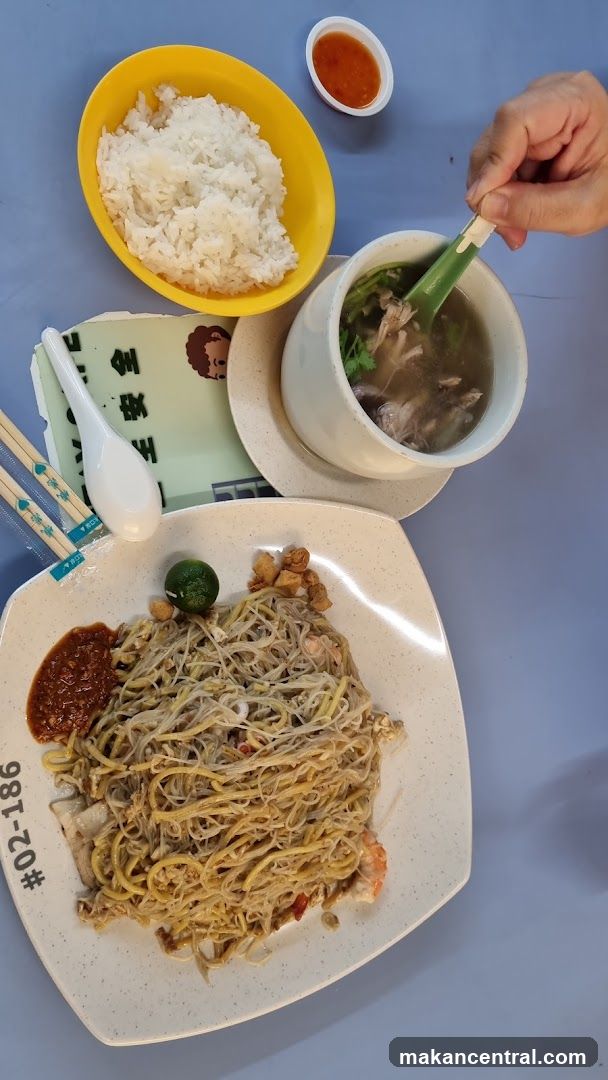 Noodles with Rice and Soup