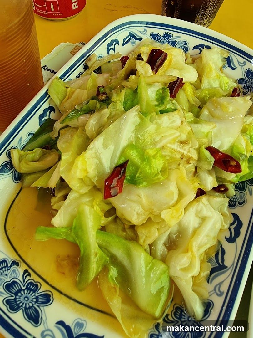 Stir-fried Cabbage with Chili