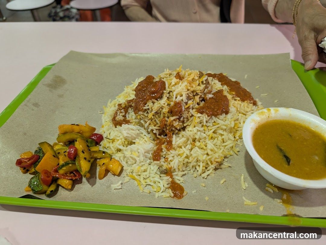 Biryani with Vegetables and Curry