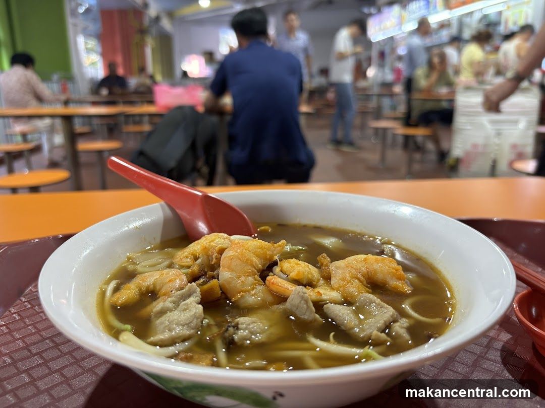 Bowl of Noodles with Shrimp and Pork