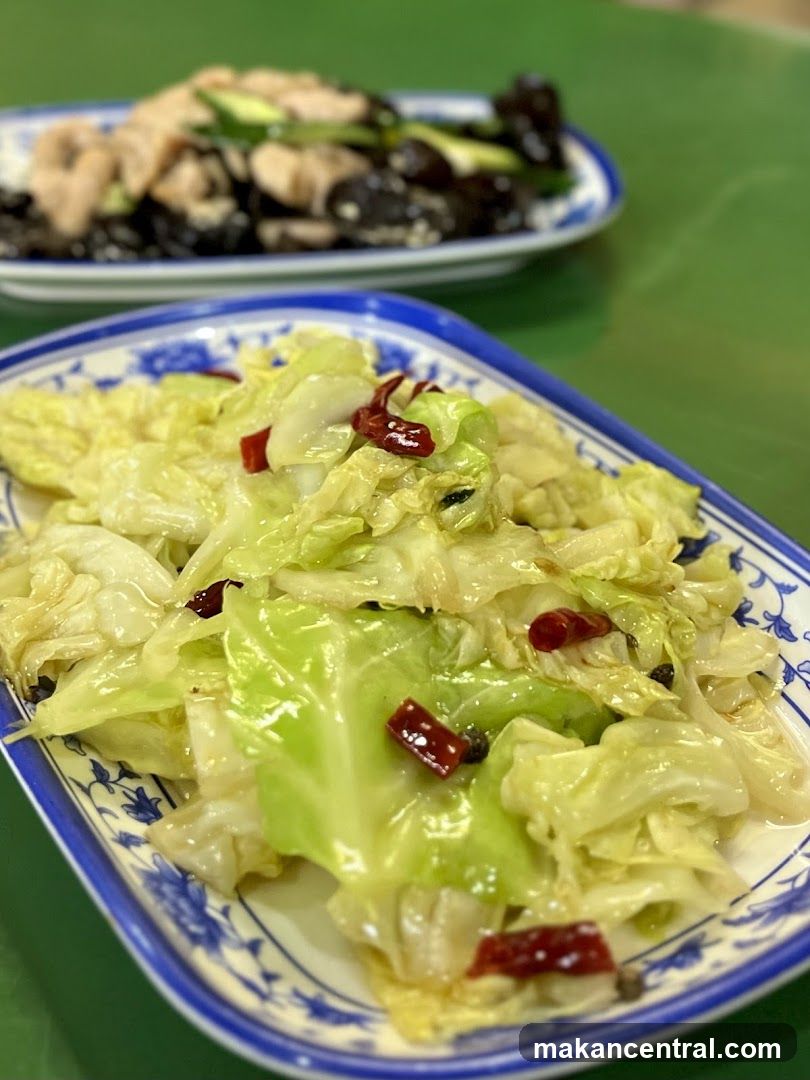 Stir-fried Cabbage with Chili
