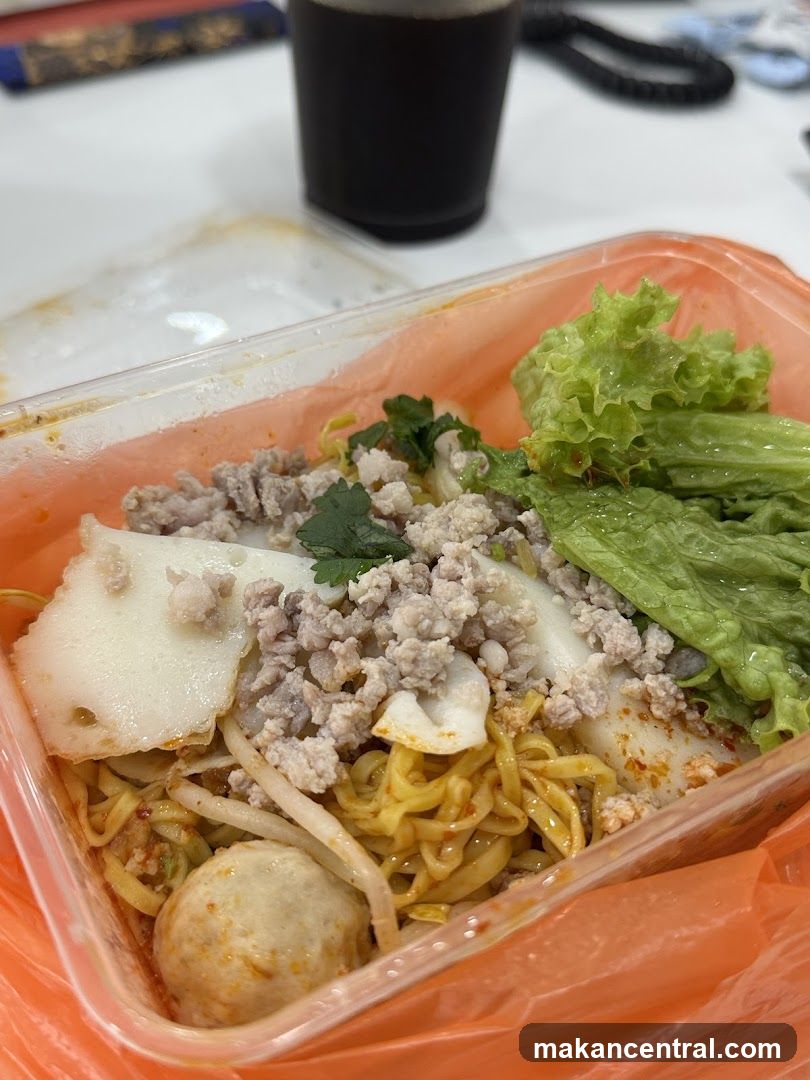 Noodles with Minced Pork and Fish Cake