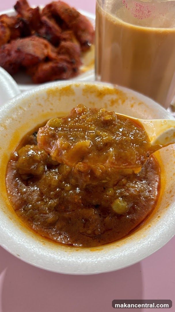 Spicy Curry with Chicken and Tea