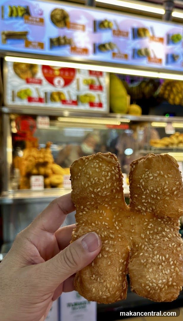 Fried Dough with Sesame Seeds