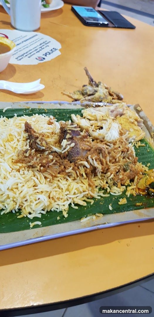 Biryani with Meat and Fried Items