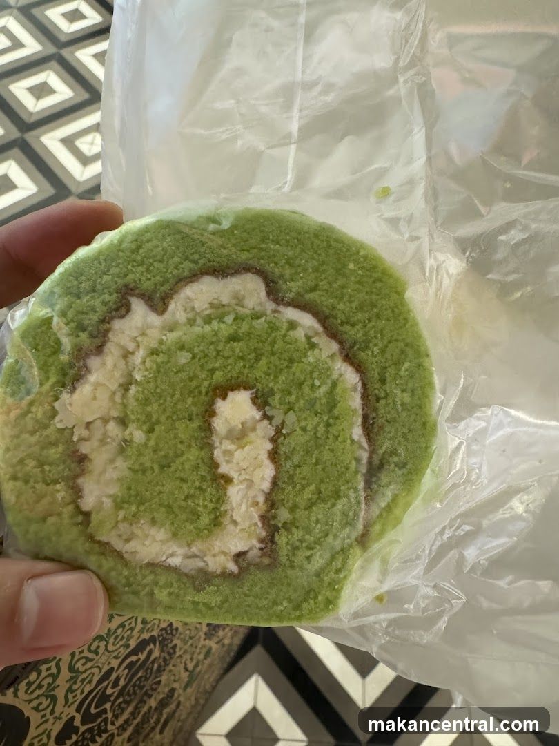 Pandan Swiss Roll