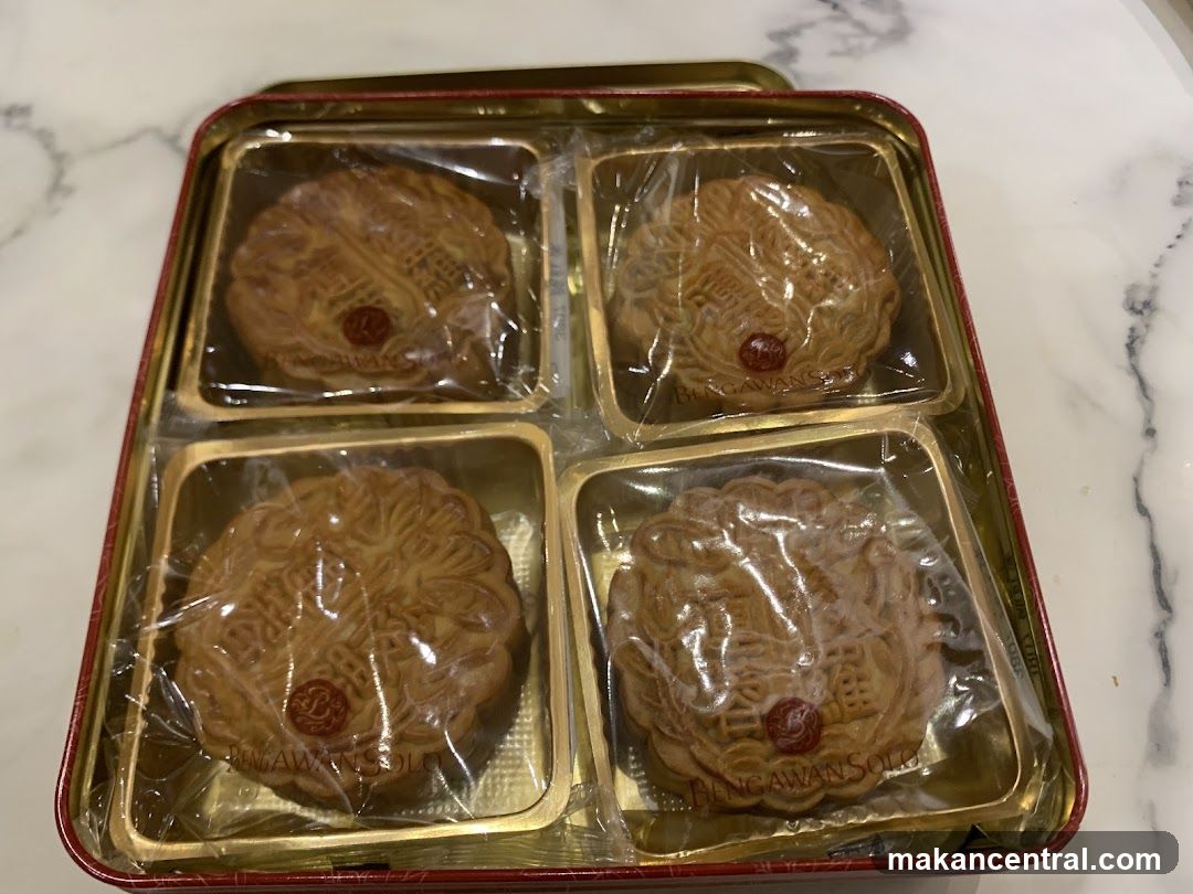 Mooncakes in a tin