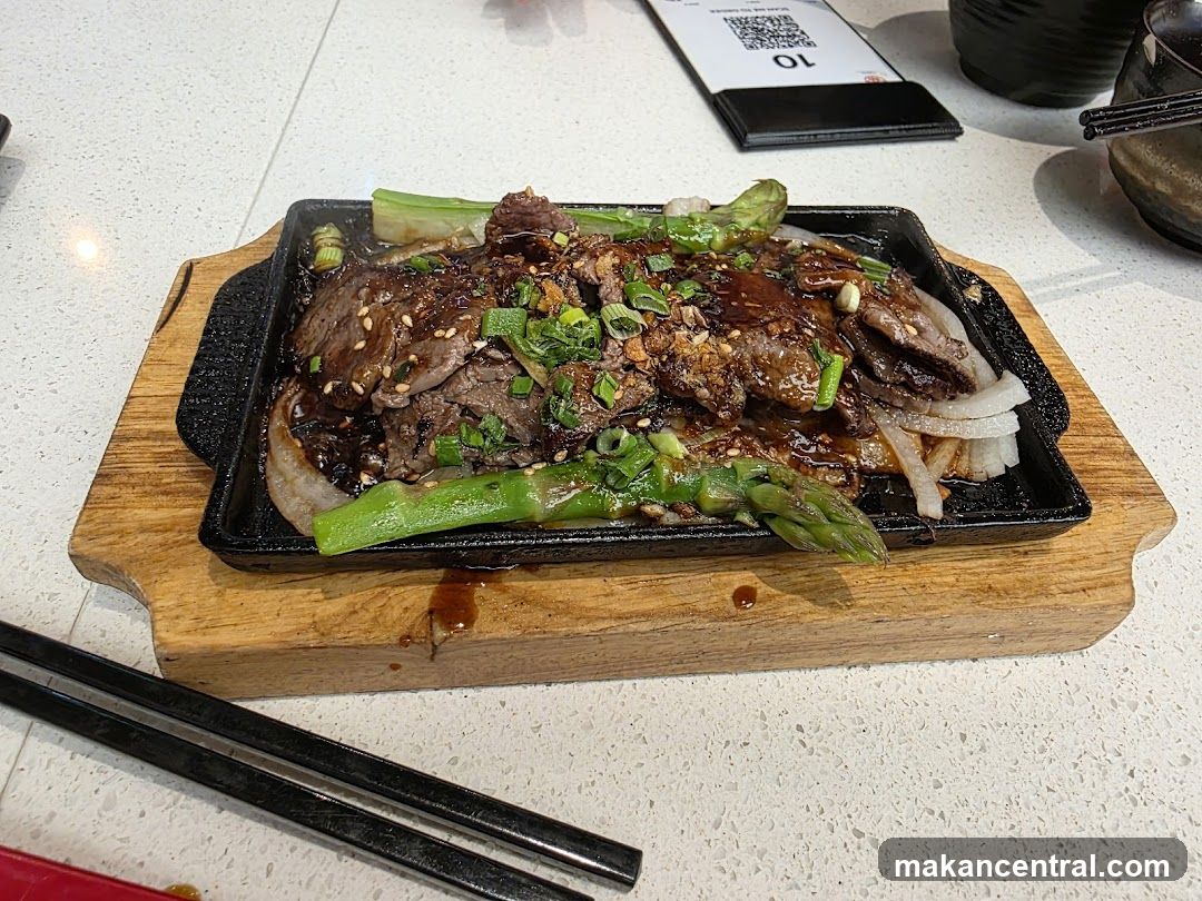 Sizzling Beef and Asparagus