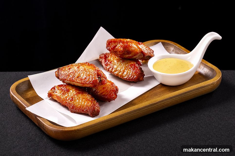 Chicken Wings with Dip