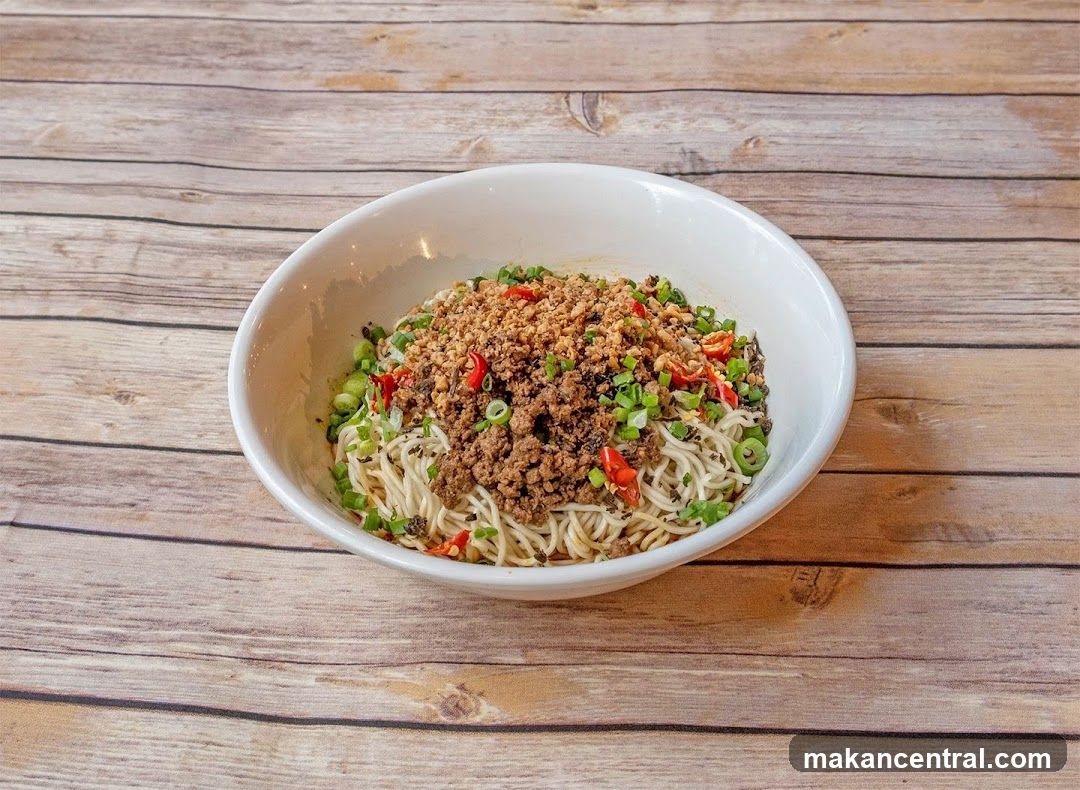 Noodles with Toppings
