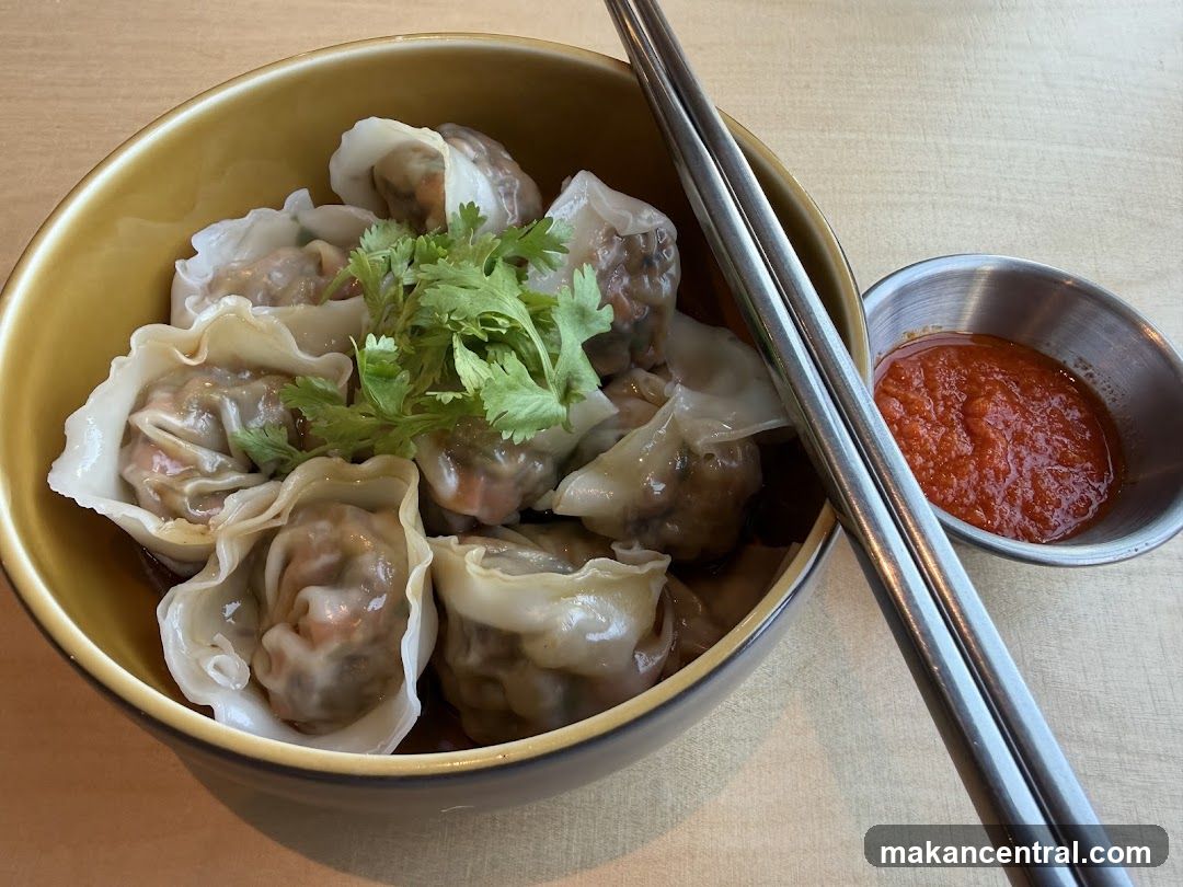 Dumplings with Chili Sauce