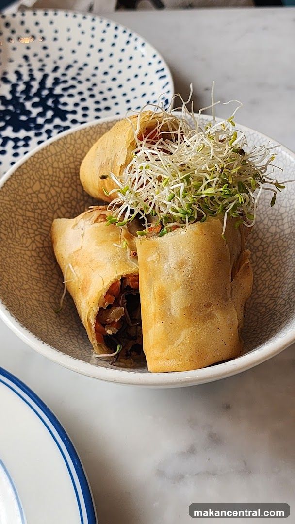 Spring Rolls with Sprouts