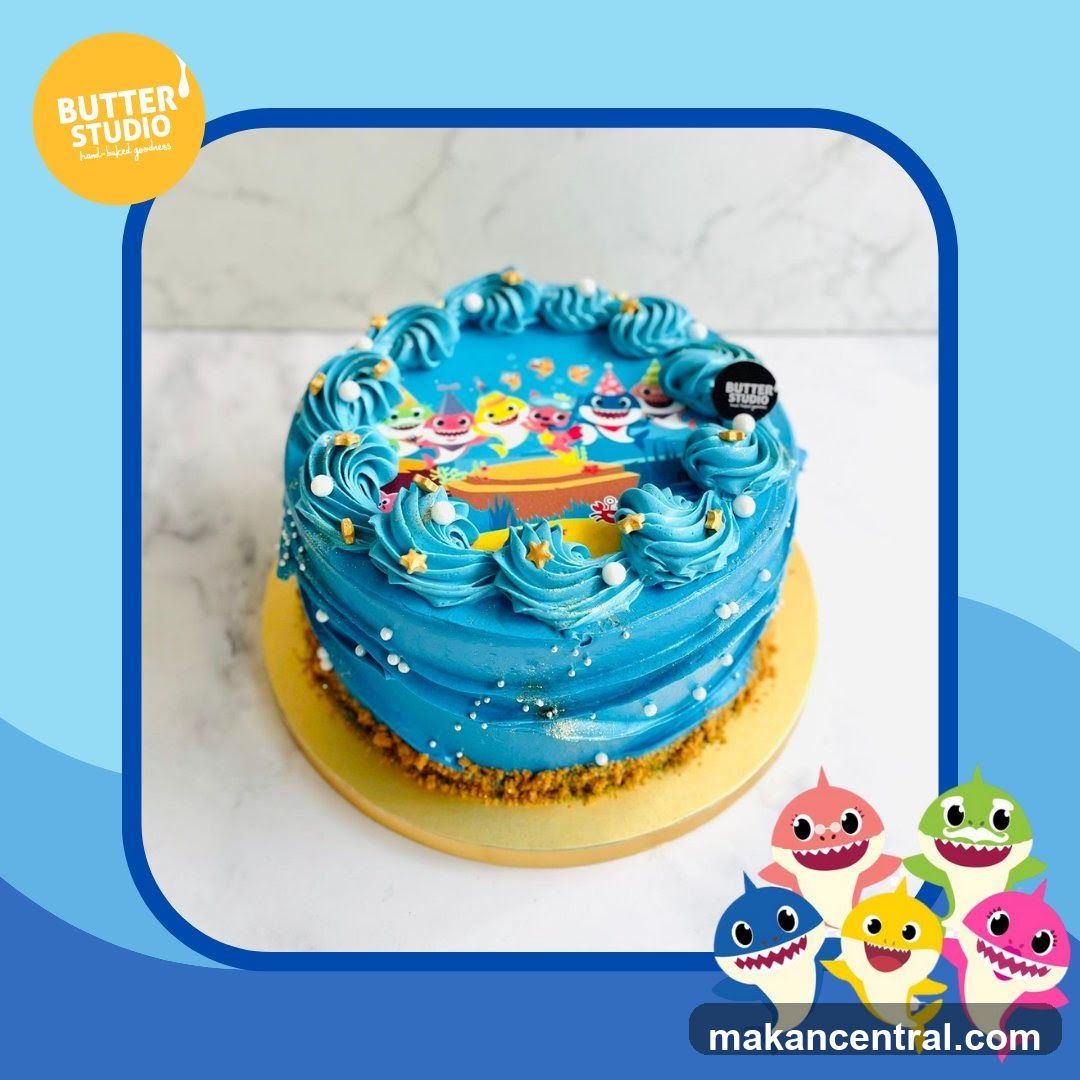 Baby Shark Cake
