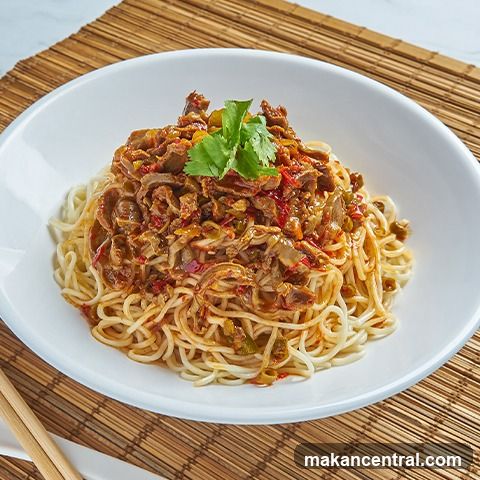 Noodles with Meat Topping