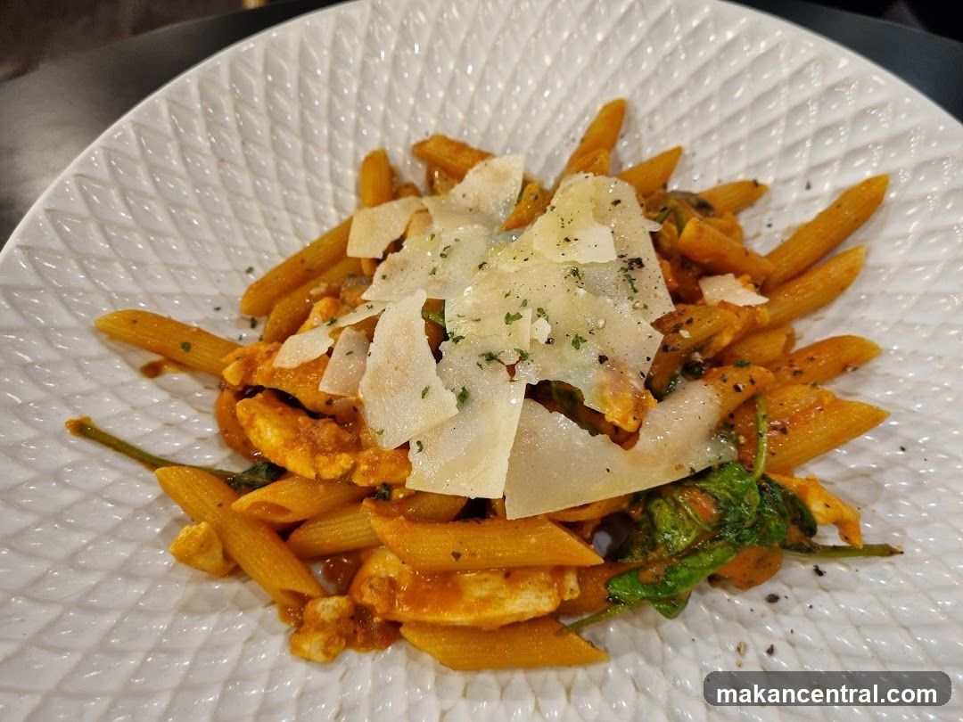 Penne Pasta with Chicken and Spinach