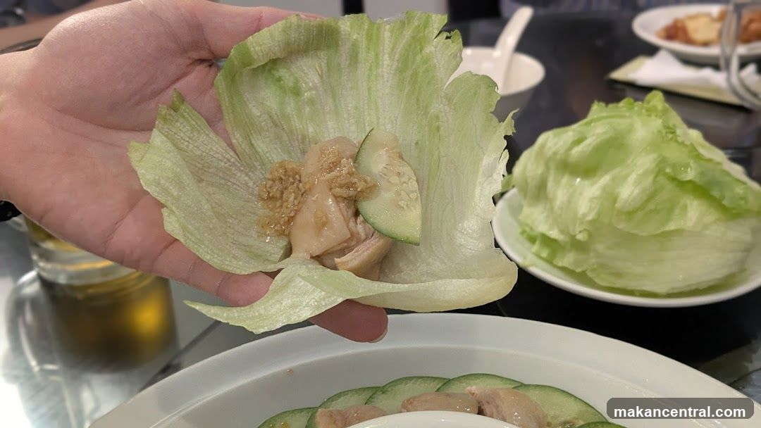 Lettuce Wraps with Chicken and Cucumber