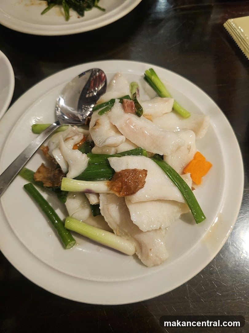 Fish with Scallions and Carrots