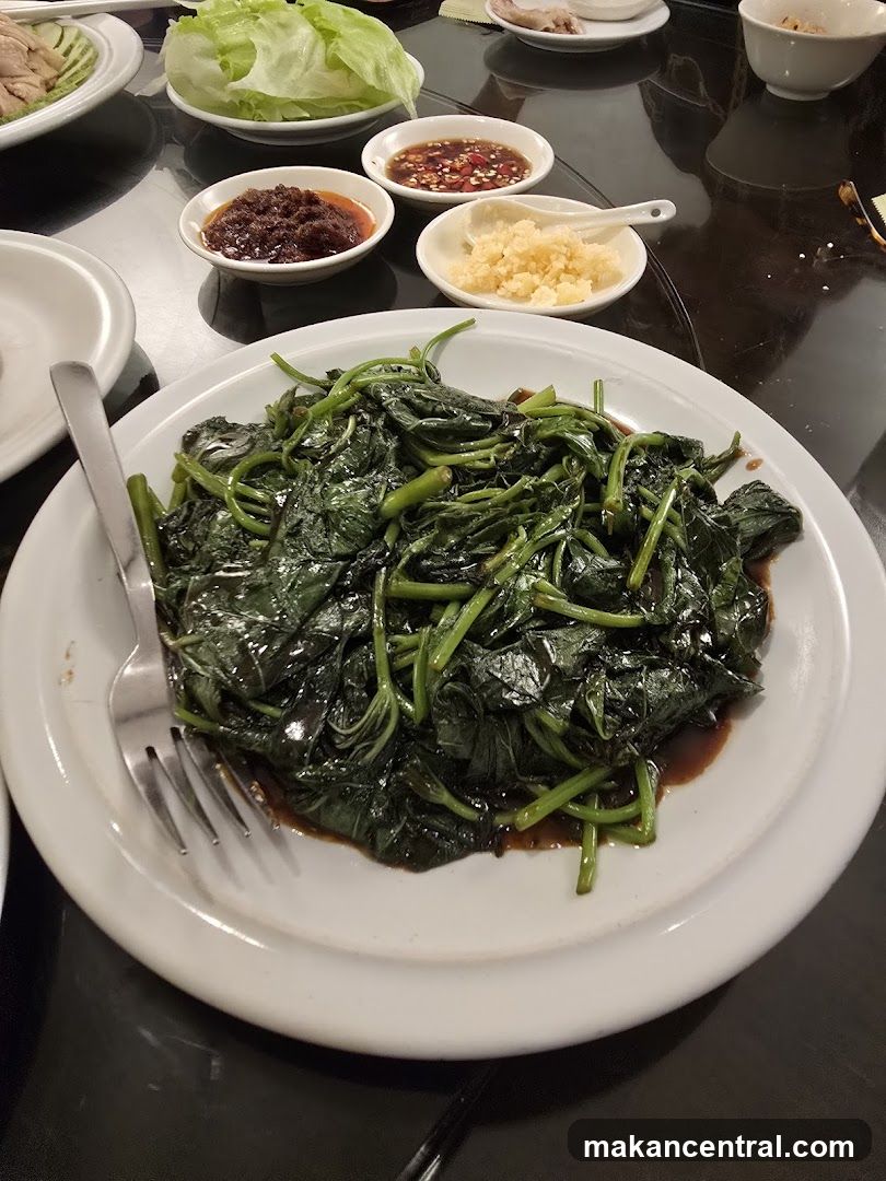 Stir-fried Greens with Sauce
