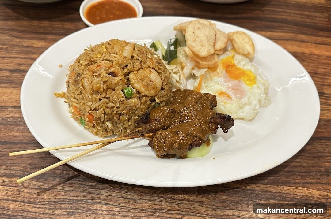 Nasi Goreng with Satay