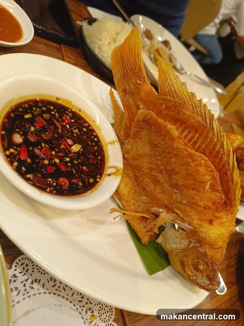 Fried Fish with Dipping Sauce