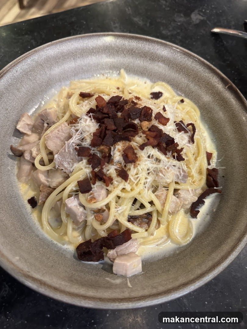 Spaghetti Carbonara with Bacon