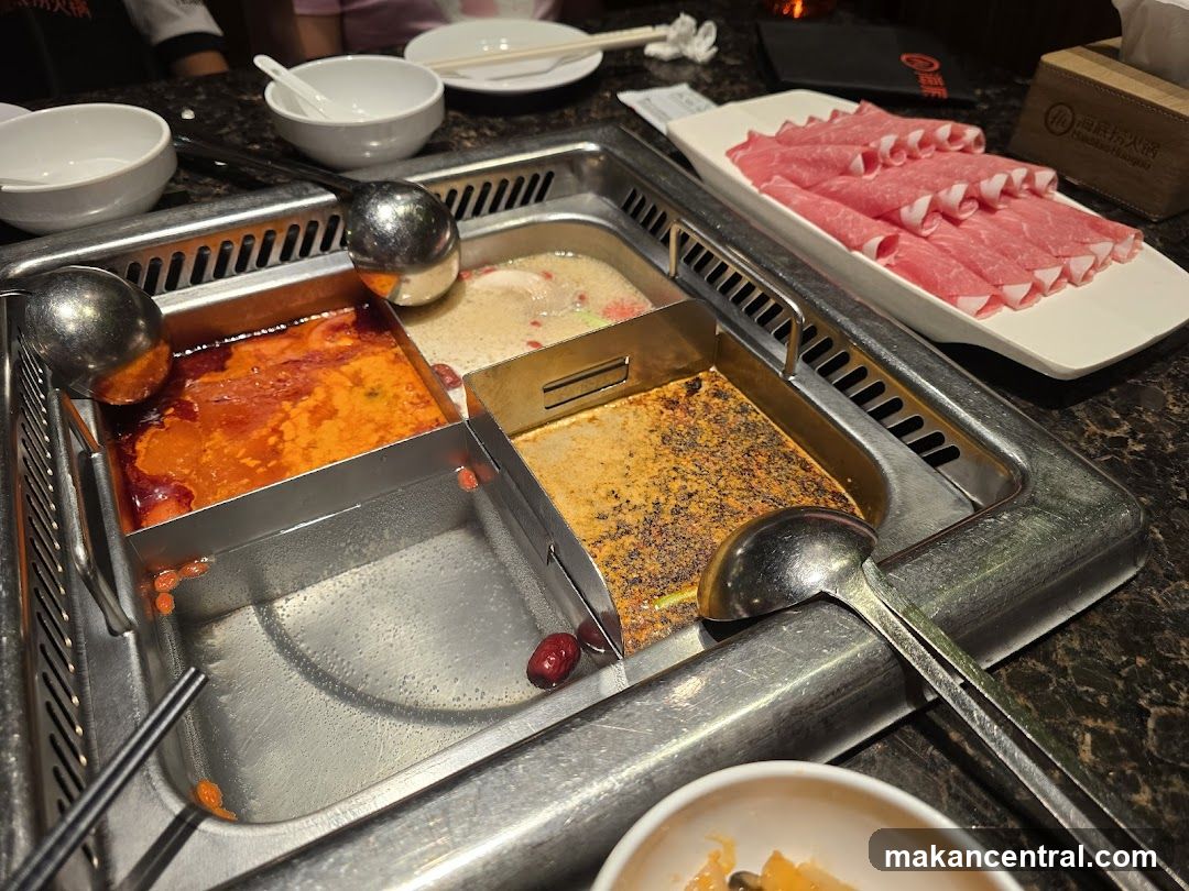 Hot pot dining setup