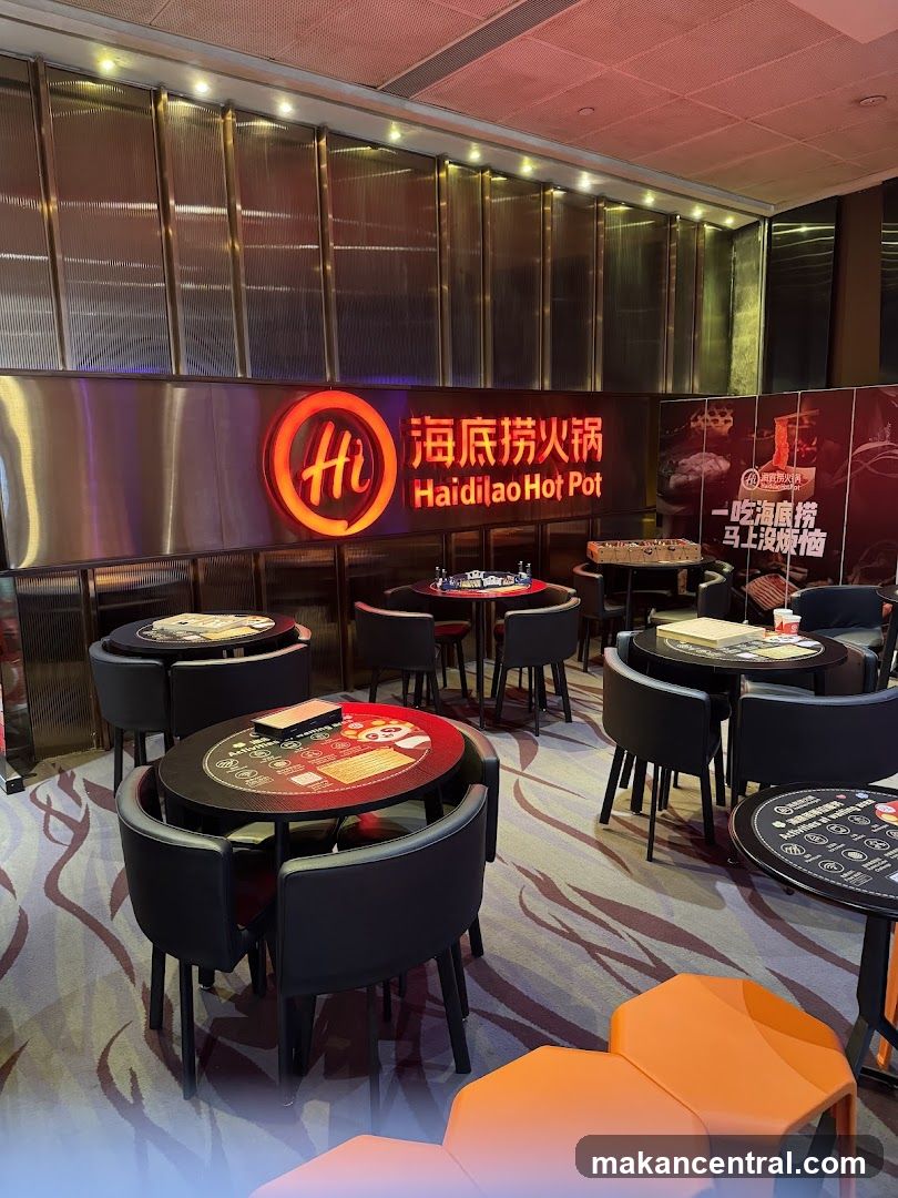 Haidilao Hot Pot Interior