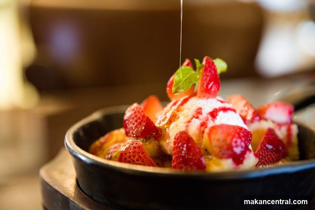 Strawberry Dessert in Black Bowl