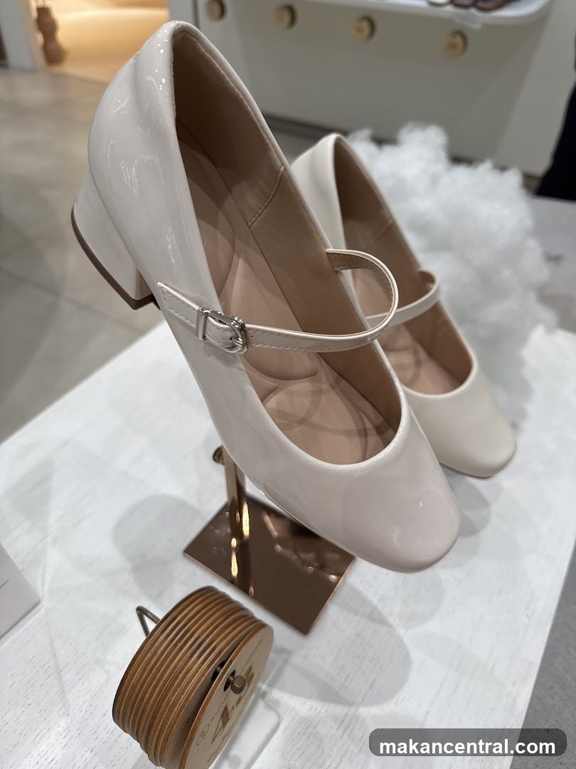 Shoe Display
