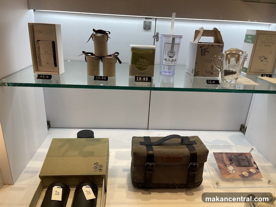 Store Display Shelf