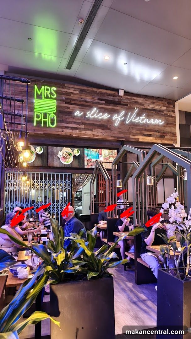 Mrs Pho Restaurant Interior