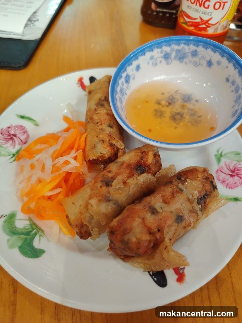 Vietnamese Spring Rolls with Dip